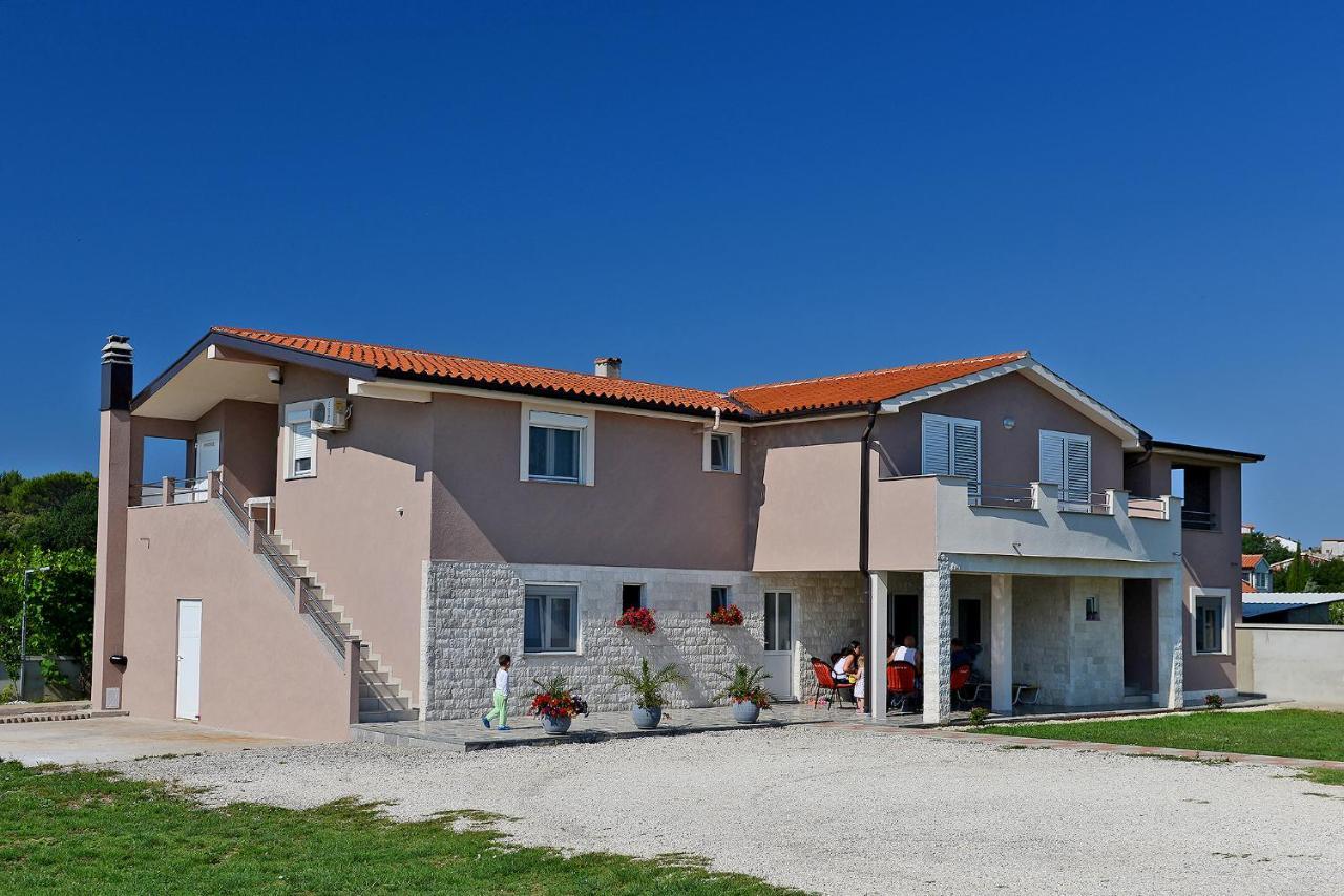 Apartment Mario Pula Exterior foto